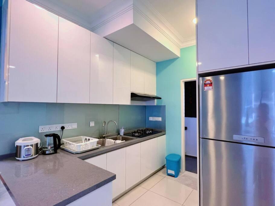 Homely 2Br Heritage D'Sara @ Link To Mrt, Near Thomson Hospital & Sungai Buloh Hospital Buitenkant foto