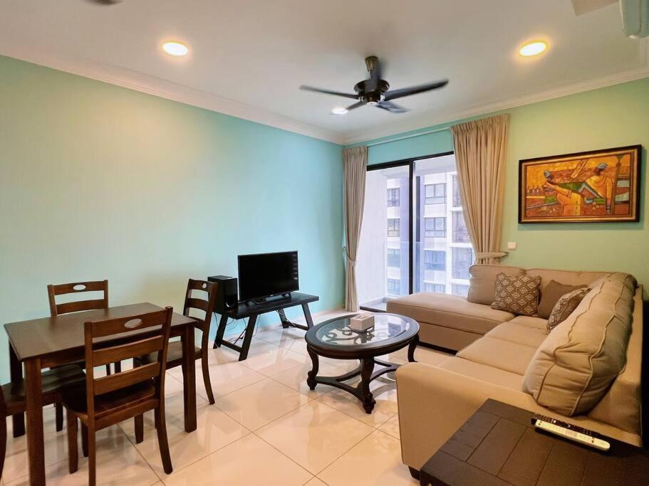 Homely 2Br Heritage D'Sara @ Link To Mrt, Near Thomson Hospital & Sungai Buloh Hospital Buitenkant foto